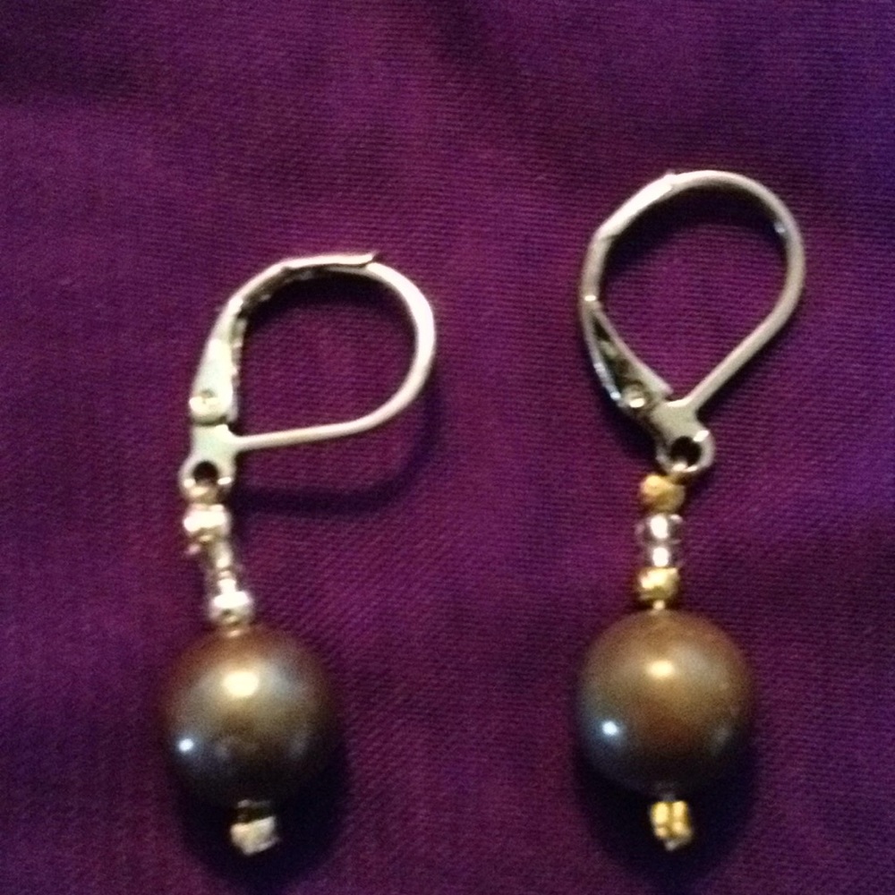 Gunmetal Grey Pearl Earrings